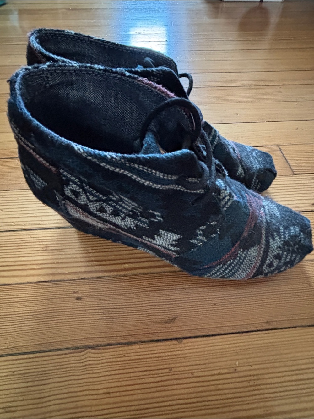 Toms Multicolor Woven Lace-Up Wedge Ankle Boots - Picture 2 of 7